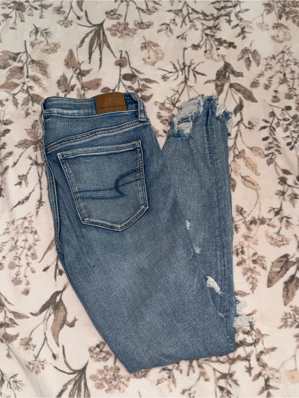 American Eagle Outfitters Light Blue Distressed Boyfriend Jeans